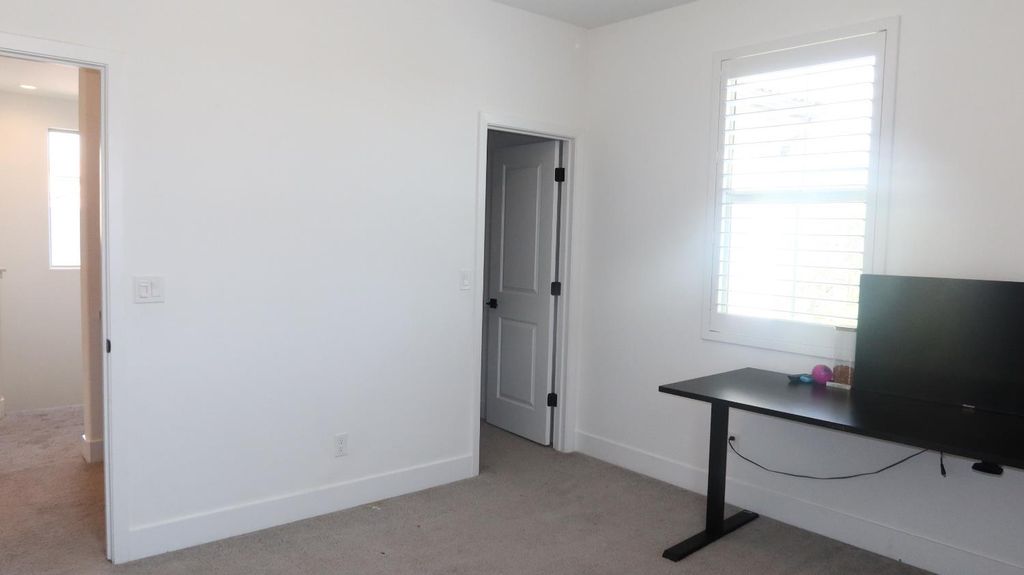 Image 34 of property listing at 4254 Oak Knoll Road, Madera, CA 93636