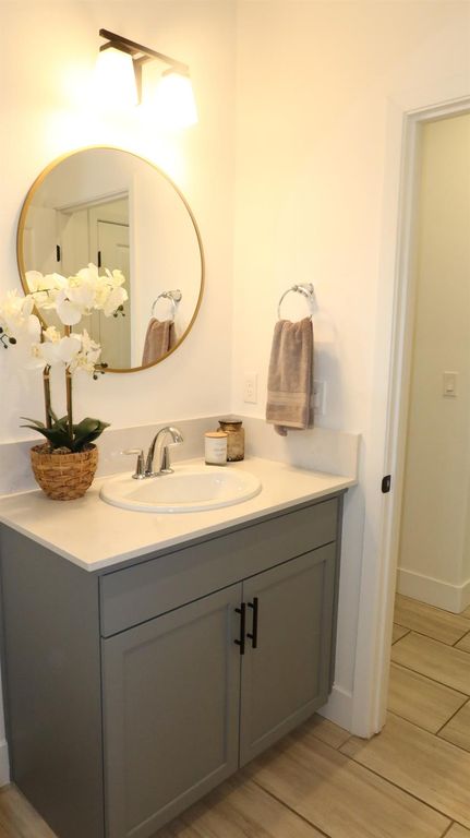 Image 6 of property listing at 4254 Oak Knoll Road, Madera, CA 93636