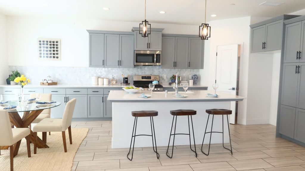 Image 9 of property listing at 4254 Oak Knoll Road, Madera, CA 93636