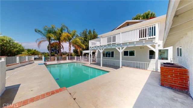22438 Barbacoa Drive, Saugus, CA 91350