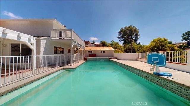 22438 Barbacoa Drive, Saugus, CA 91350