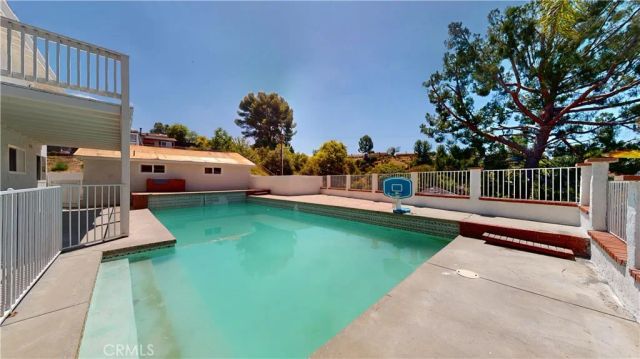 22438 Barbacoa Drive, Saugus, CA 91350