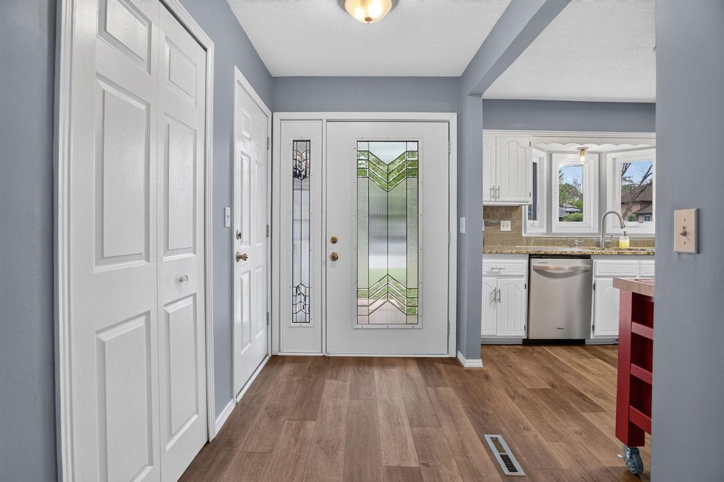 11410 48th Avenue N, Plymouth, MN 55442 — photo 2