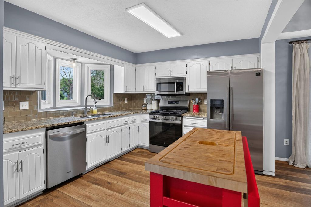 11410 48th Avenue N, Plymouth, MN 55442 — photo 4