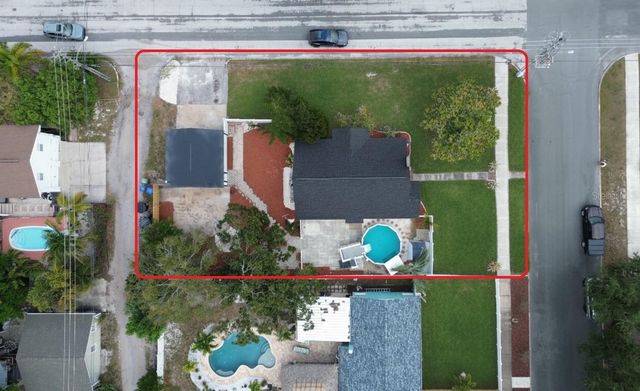 2401 8TH AVENUE N, St Petersburg, FL 33713