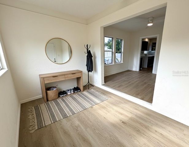 2401 8TH AVENUE N, St Petersburg, FL 33713