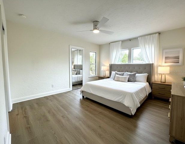 2401 8TH AVENUE N, St Petersburg, FL 33713