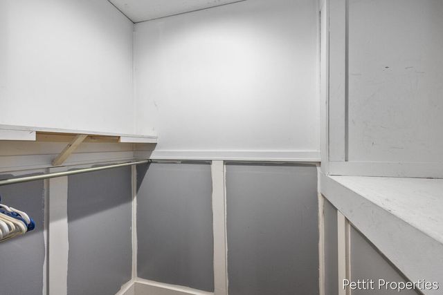 2481 Bauer Road, Jenison, MI 49428