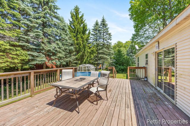 2481 Bauer Road, Jenison, MI 49428