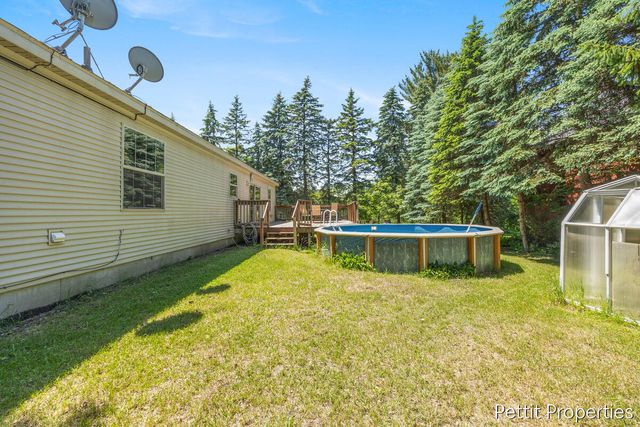 2481 Bauer Road, Jenison, MI 49428