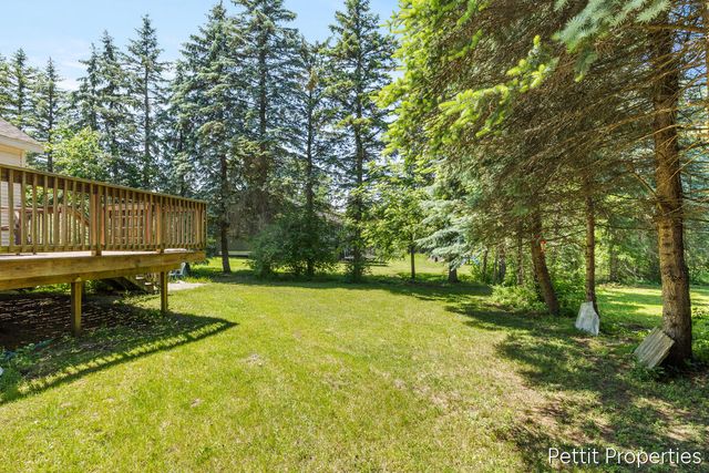 2481 Bauer Road, Jenison, MI 49428