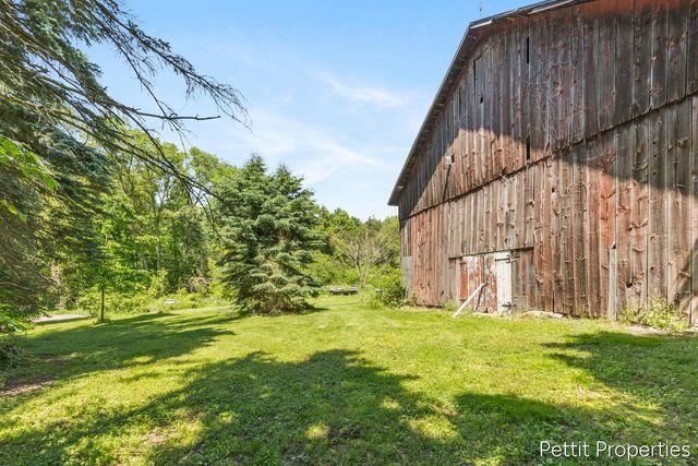 2481 Bauer Road, Jenison, MI 49428