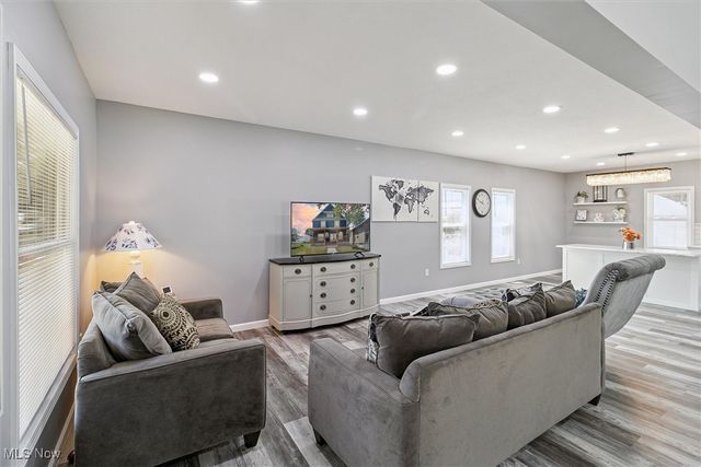 1962 W 96th Street, Cleveland, OH 44102