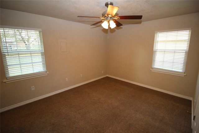 7820 Llano Avenue, Fort Worth, TX 76116