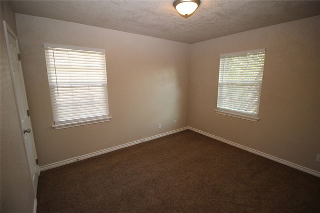 7820 Llano Avenue, Fort Worth, TX 76116