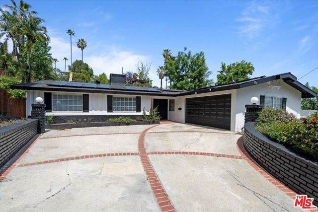 20435 Miranda Street, Woodland Hills (los Angeles), CA 91367