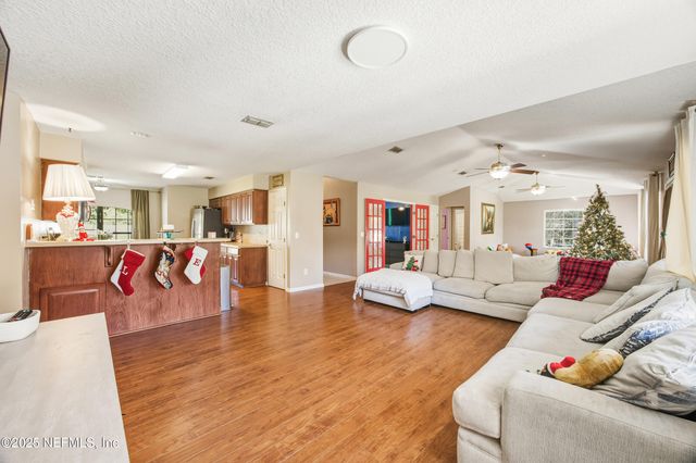 5720 YOUNIS Road S, Jacksonville, FL 32218