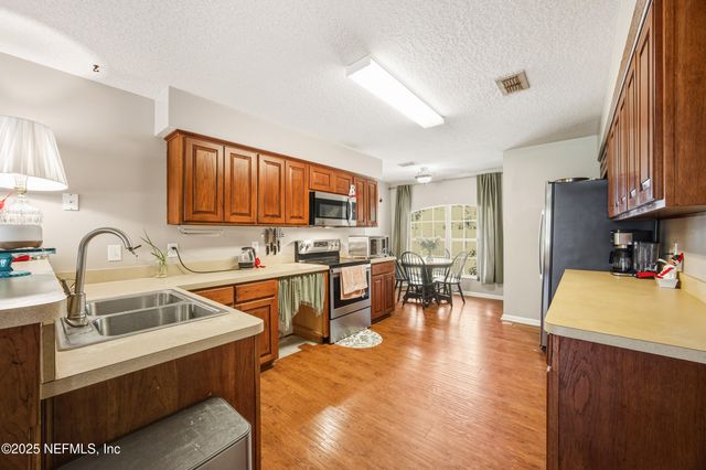 5720 YOUNIS Road S, Jacksonville, FL 32218