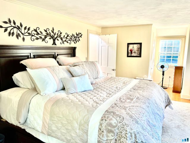 729 Lovely Street, Avon, CT 06001