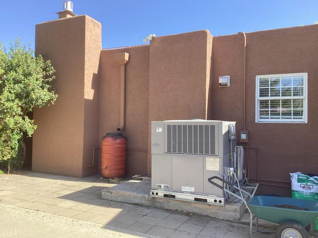 7514 Bear Canyon Road NE, Albuquerque, NM 87109