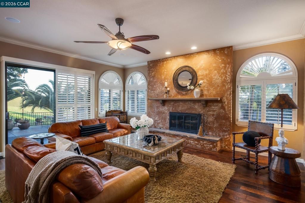 Image 14 of property listing at 4640 Kingswood Dr, Danville, CA 94506