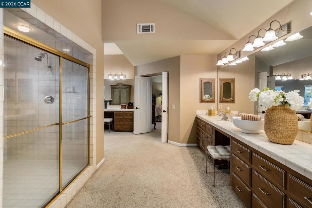 Image 24 of property listing at 4640 Kingswood Dr, Danville, CA 94506