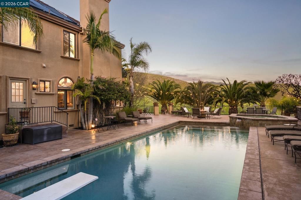 Image 31 of property listing at 4640 Kingswood Dr, Danville, CA 94506