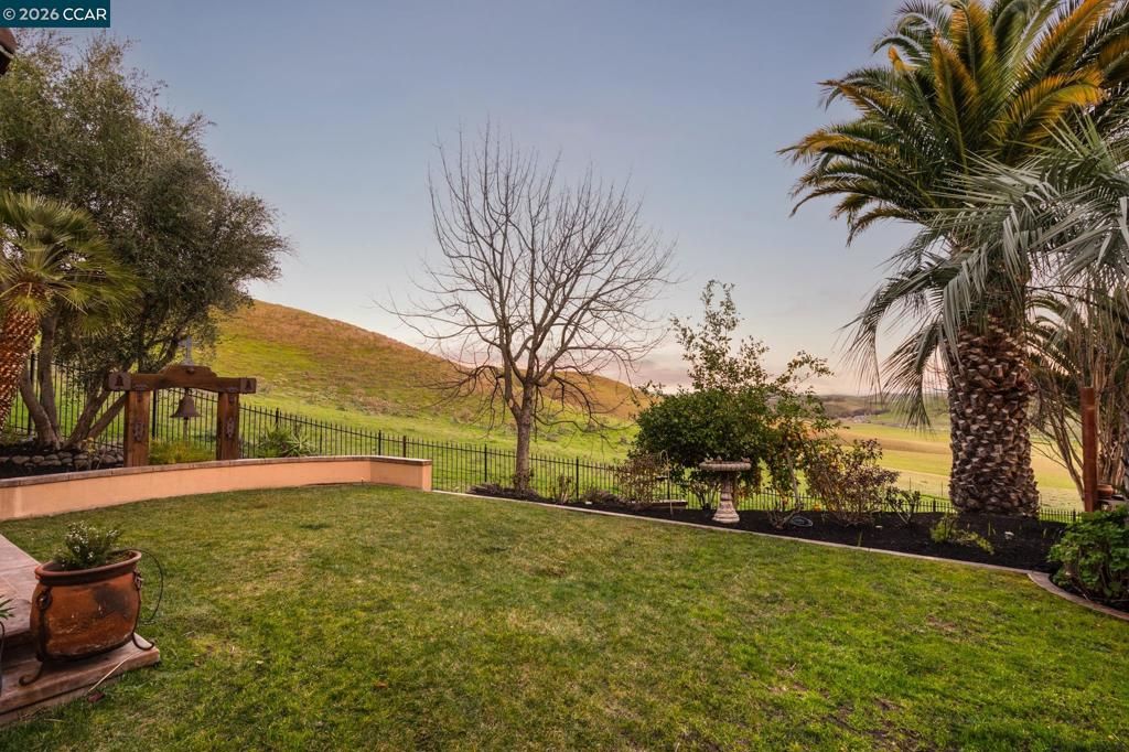 Image 47 of property listing at 4640 Kingswood Dr, Danville, CA 94506