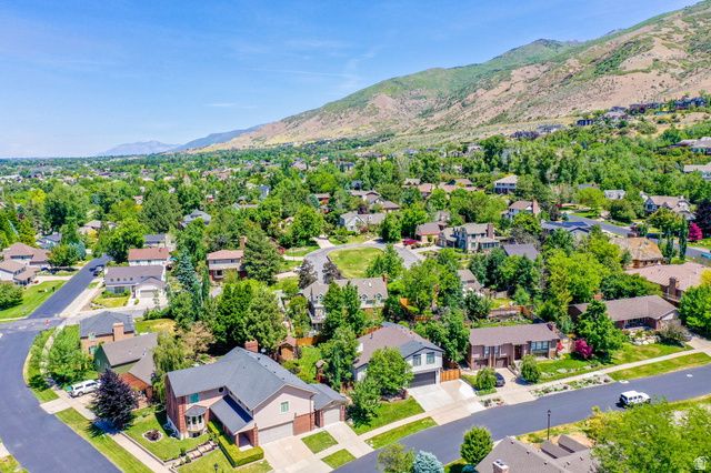 668 W KENSINGTON ST, Farmington, UT 84025
