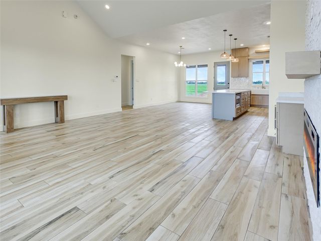 643 Chuckwagon Trail, Angleton, TX 77515