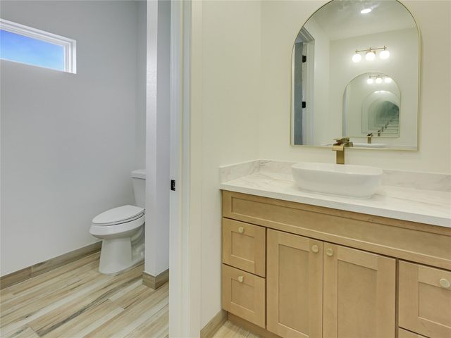 643 Chuckwagon Trail, Angleton, TX 77515