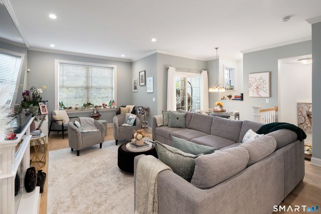 82 Columbus Place 3, Stamford, CT 06907