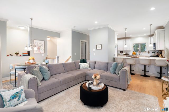 82 Columbus Place 3, Stamford, CT 06907