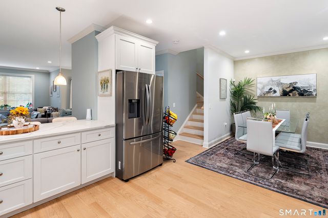 82 Columbus Place 3, Stamford, CT 06907