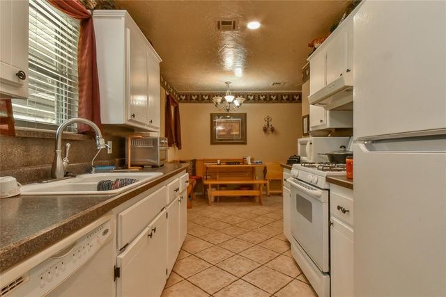 4617 Royal Oak Drive, Oklahoma City, OK 73135