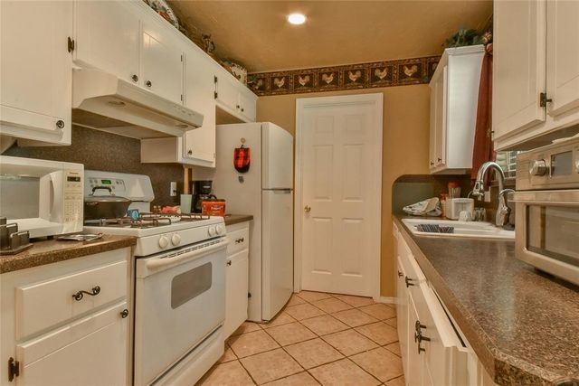 4617 Royal Oak Drive, Oklahoma City, OK 73135