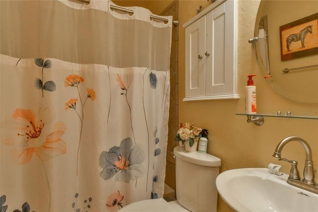4617 Royal Oak Drive, Oklahoma City, OK 73135