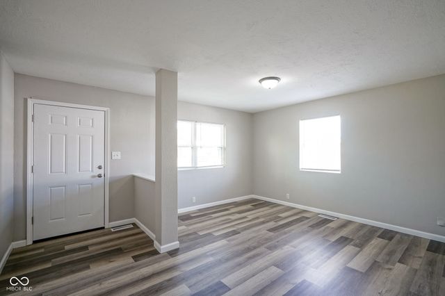 2931 Sangster Avenue, Indianapolis, IN 46218