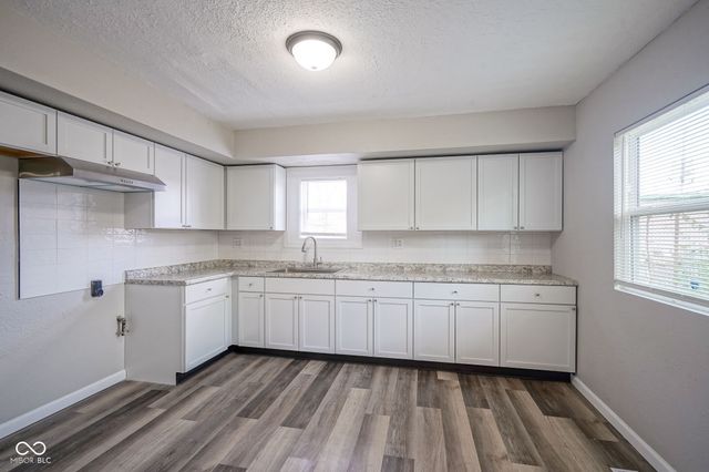 2931 Sangster Avenue, Indianapolis, IN 46218