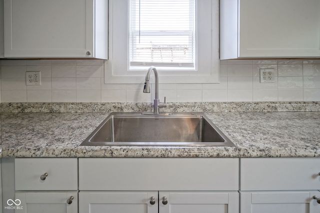 2931 Sangster Avenue, Indianapolis, IN 46218