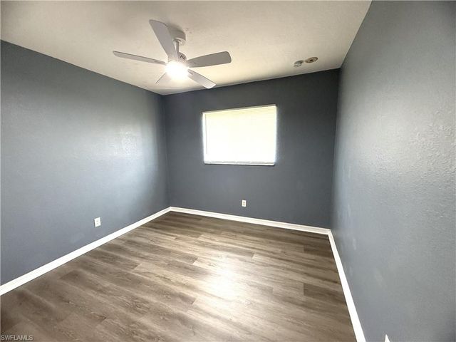 302 NW 2nd PL, Cape Coral, FL 33993