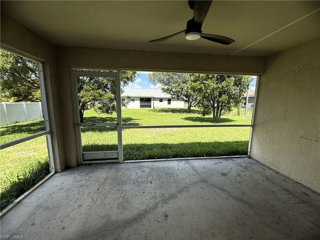 302 NW 2nd PL, Cape Coral, FL 33993