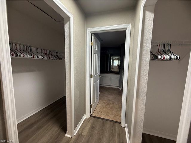 302 NW 2nd PL, Cape Coral, FL 33993