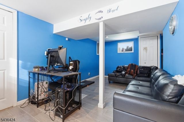 245 W 3Rd Ave, Roselle Boro, NJ 07203