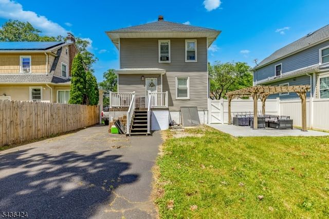245 W 3Rd Ave, Roselle Boro, NJ 07203