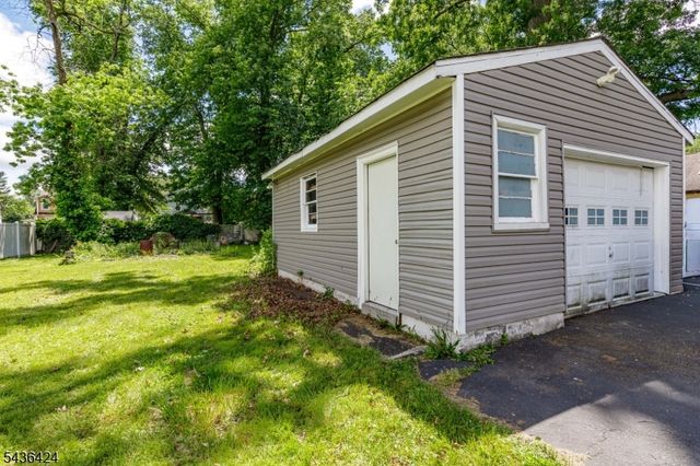 245 W 3Rd Ave, Roselle Boro, NJ 07203
