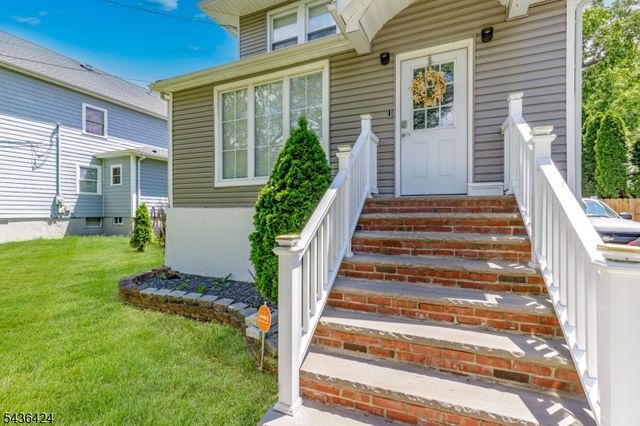 245 W 3Rd Ave, Roselle Boro, NJ 07203