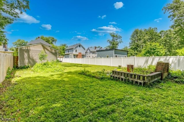 245 W 3Rd Ave, Roselle Boro, NJ 07203