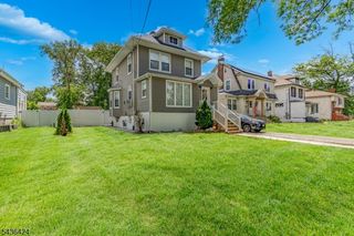245 W 3Rd Ave, Roselle Boro, NJ 07203