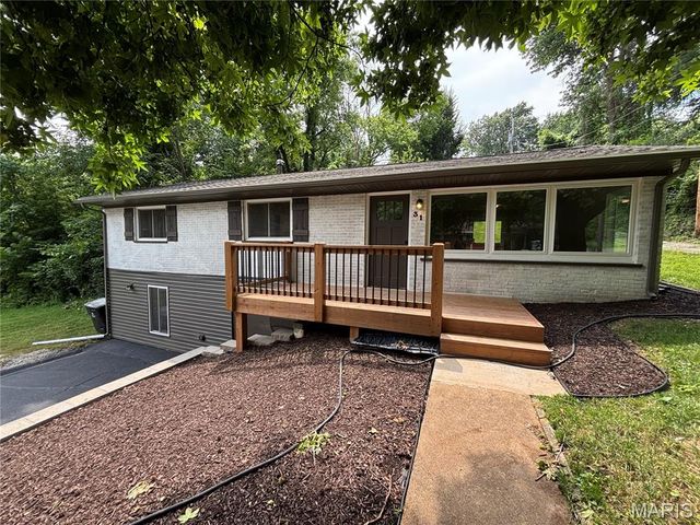 31 Highwood Drive, Belleville, IL 62223